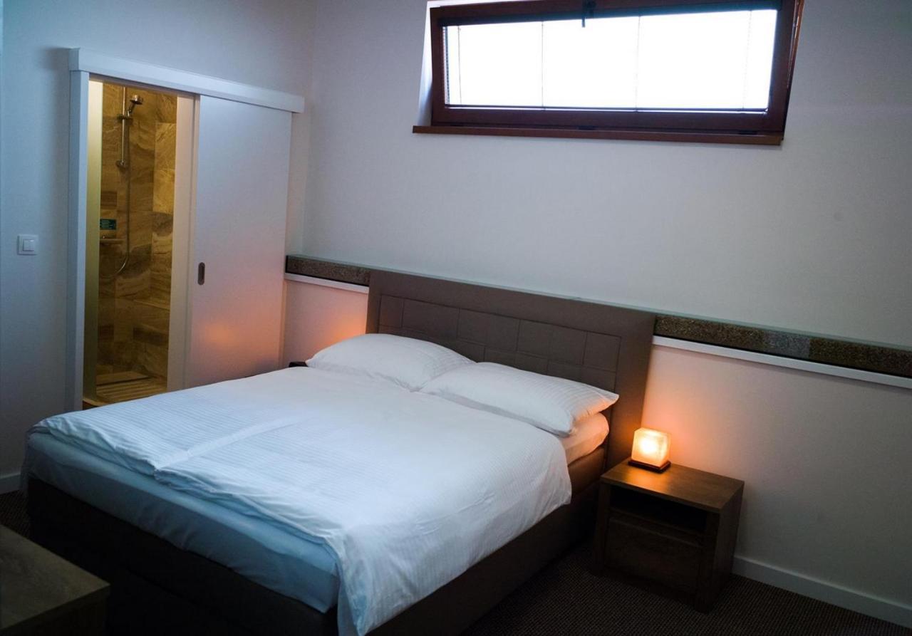 A7 Apartments Komarno Bagian luar foto