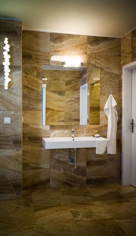 A7 Apartments Komarno Bagian luar foto