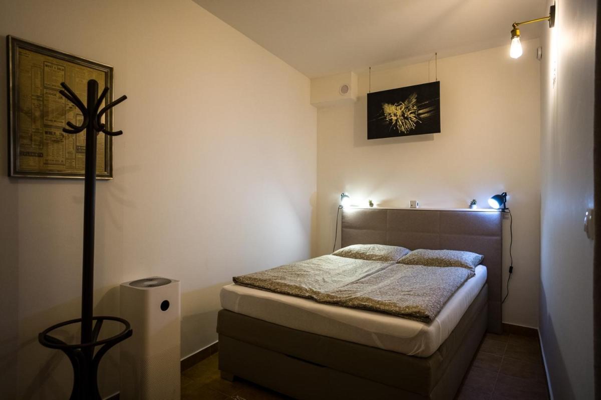 A7 Apartments Komarno Bagian luar foto