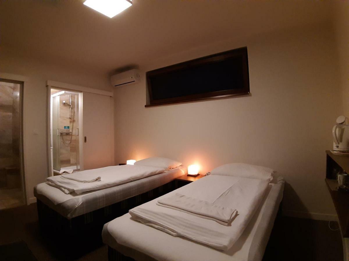 A7 Apartments Komarno Bagian luar foto
